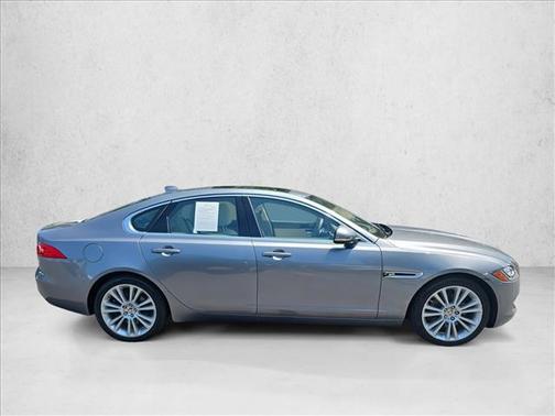 2020 Jaguar XF 25t Premium AWD Automatic