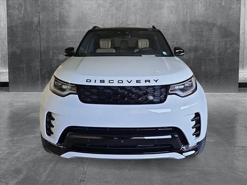 2025 Land Rover Discovery P360 Dynamic SE