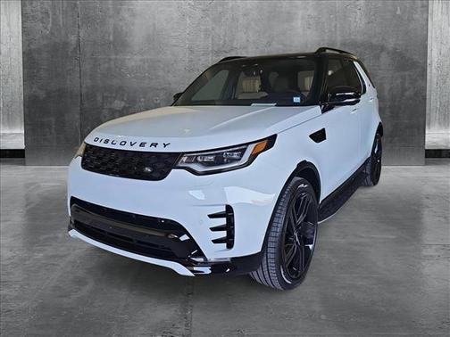 2025 Land Rover Discovery P360 Dynamic SE