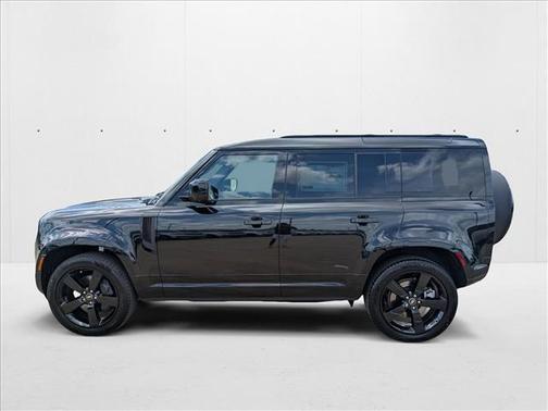 2025 Land Rover Defender 110 P400 X-Dynamic SE