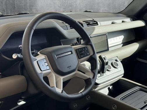 2024 Land Rover Defender 110 P400 S