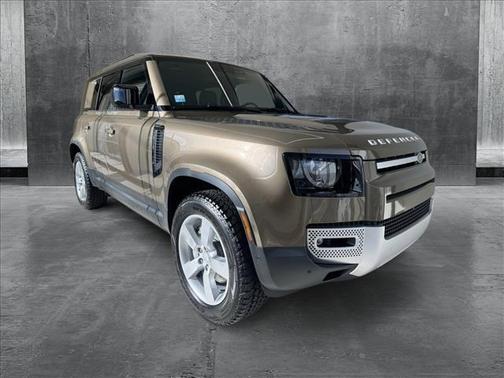 2024 Land Rover Defender 110 P400 S