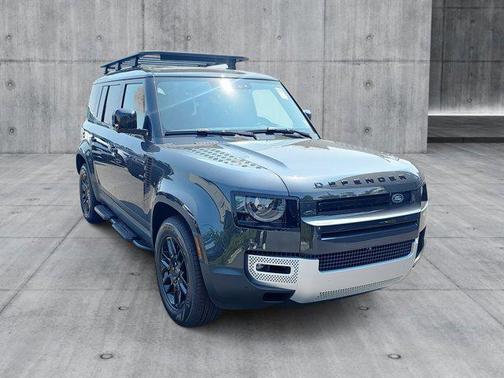 2025 Land Rover Defender 110 P400 S