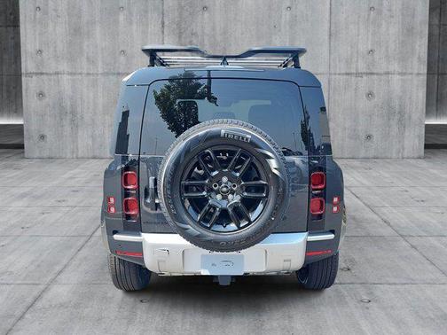 2025 Land Rover Defender 110 P400 S