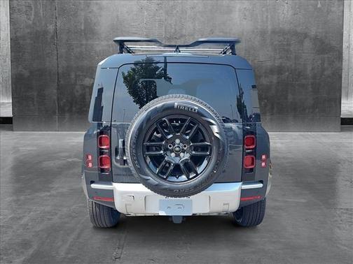 2025 Land Rover Defender 110 P400 S