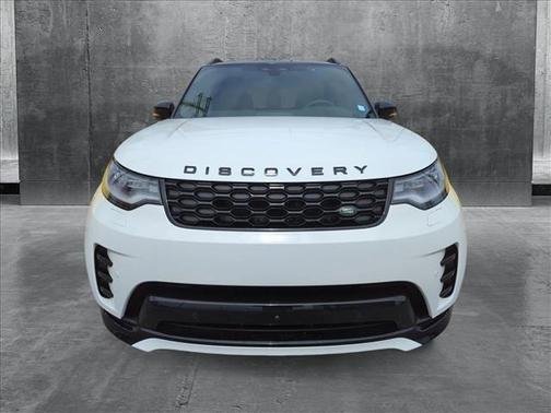 2024 Land Rover Discovery P300 Dynamic SE