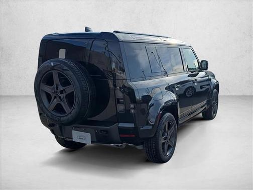 2026 Land Rover Defender P400 X-Dynamic SE