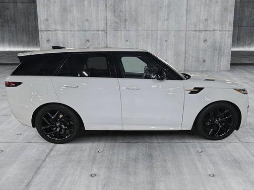 2023 Land Rover Range Rover Sport SE