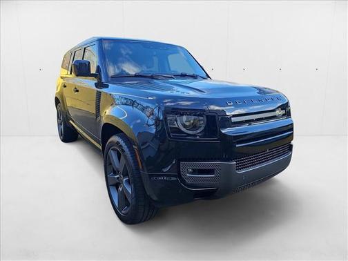 2024 Land Rover Defender 130 P400 Outbound