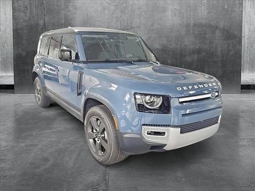 2025 Land Rover Defender 110 P300