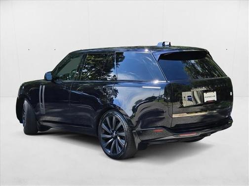 2023 Land Rover Range Rover SV