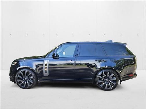2023 Land Rover Range Rover SV