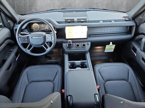 2025 Land Rover Defender 110 P400 S