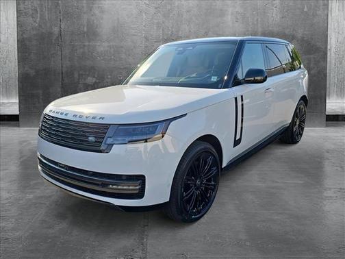 2025 Land Rover Range Rover P400 SE 7 Seat