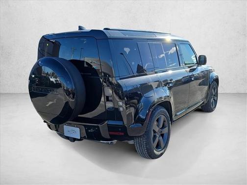 2026 Land Rover Defender X-Dynamic SE