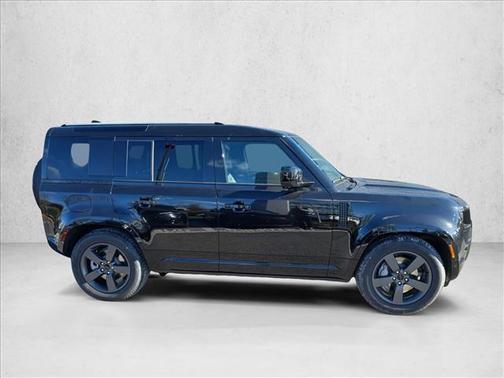 2026 Land Rover Defender X-Dynamic SE