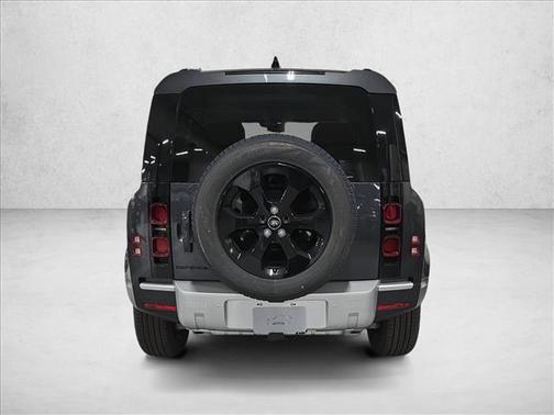 2025 Land Rover Defender 110 P400 S