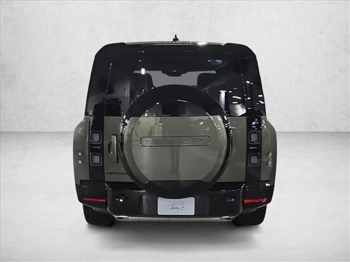 2026 Land Rover Defender P400 X-Dynamic SE