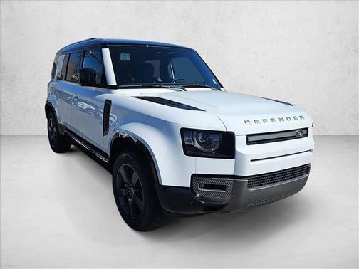 Fuji White 2025 Land Rover Defender 110 P400 X-Dynamic SE