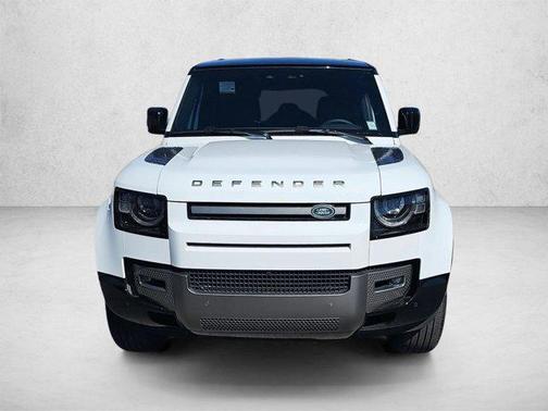 Fuji White 2025 Land Rover Defender 110 P400 X-Dynamic SE