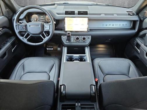 2025 Land Rover Defender V8
