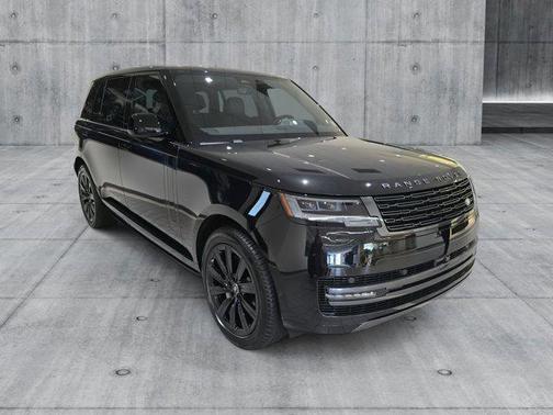 2025 Land Rover Range Rover P400 SE 7 Seat