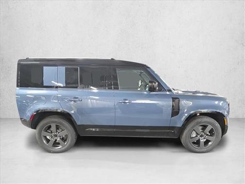 2026 Land Rover Defender P400 X-Dynamic SE