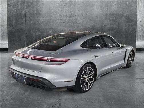2020 Porsche Taycan Turbo