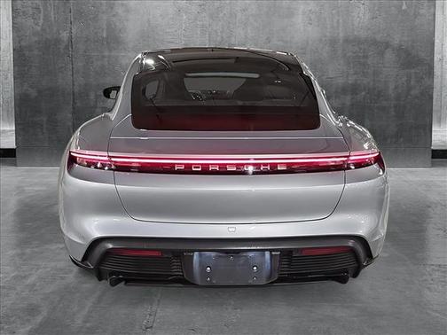 2020 Porsche Taycan Turbo