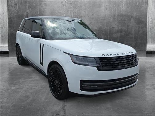 2025 Land Rover Range Rover P400 SE