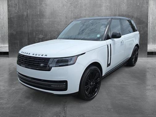 2025 Land Rover Range Rover P400 SE