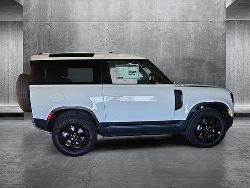 2025 Land Rover Defender S