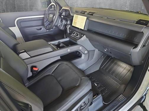 2025 Land Rover Defender S