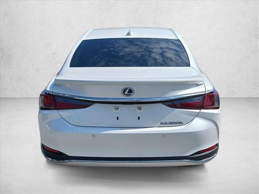 2021 Lexus ES 300h Base