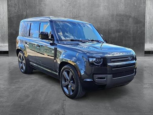 2025 Land Rover Defender 110 V8