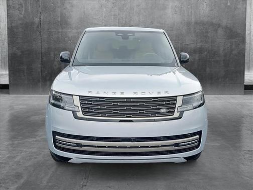 2025 Land Rover Range Rover P400 SE 7 Seat