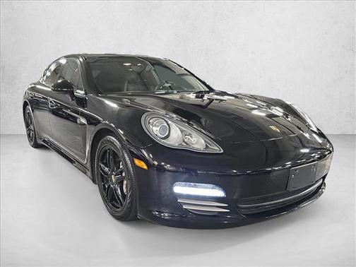 2011 Porsche Panamera 4