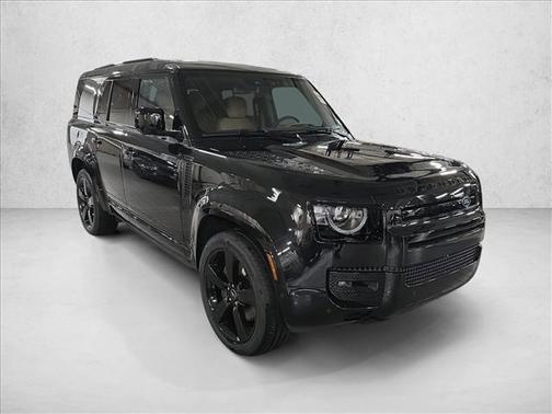 2025 Land Rover Defender 130 P400 X-Dynamic SE