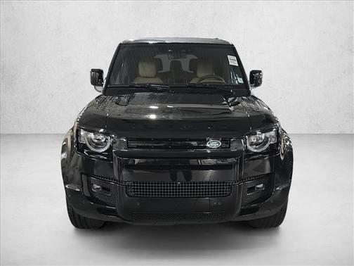 2025 Land Rover Defender 130 P400 X-Dynamic SE