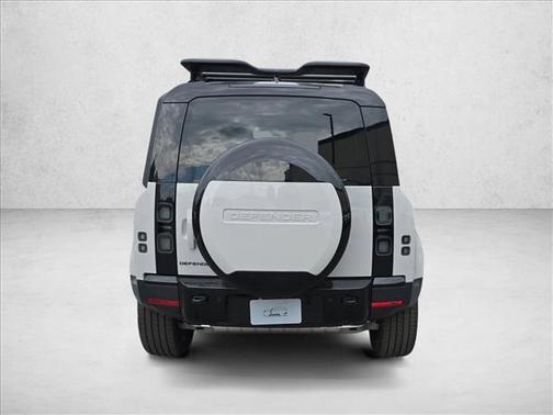 Borasco Grey Metallic 2026 Land Rover Defender P300 S