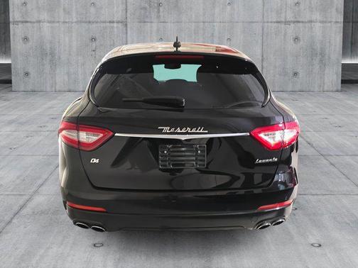 2020 Maserati Levante Base