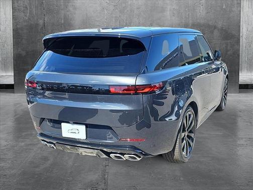 2025 Land Rover Range Rover Sport SE