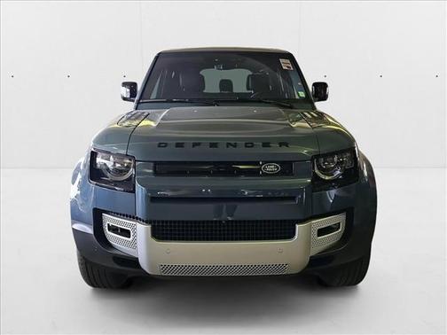 2025 Land Rover Defender S