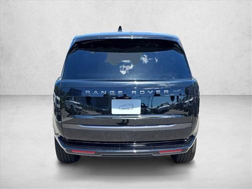 Santorini Black Metallic 2025 Land Rover Range Rover P550e SE