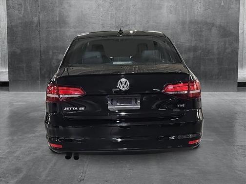 2018 Volkswagen Jetta 1.8T SE Sport