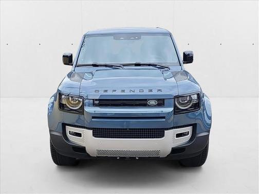2025 Land Rover Defender 110 P400 S