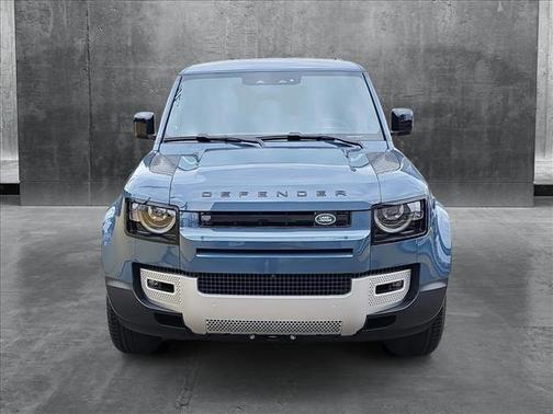 2025 Land Rover Defender 110 P400 S