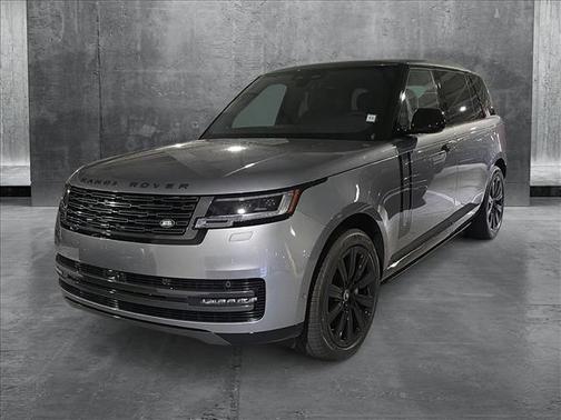 2025 Land Rover Range Rover P400 SE 7 Seat