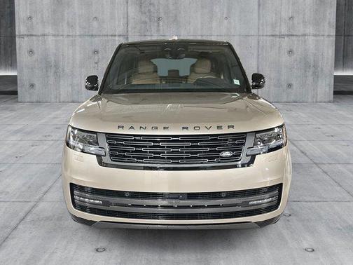 2025 Land Rover Range Rover P400 SE