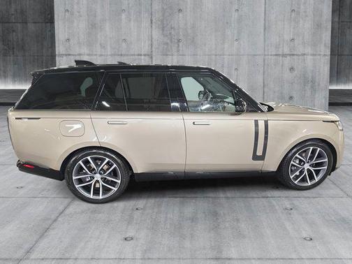 2025 Land Rover Range Rover P400 SE